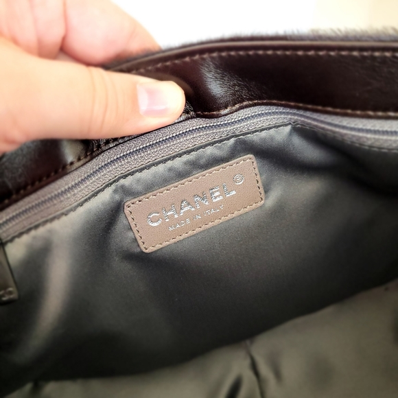 New Chanel Pony Hair Shoulder Bag Leather Black with Silver CC - Picture 7 of 15